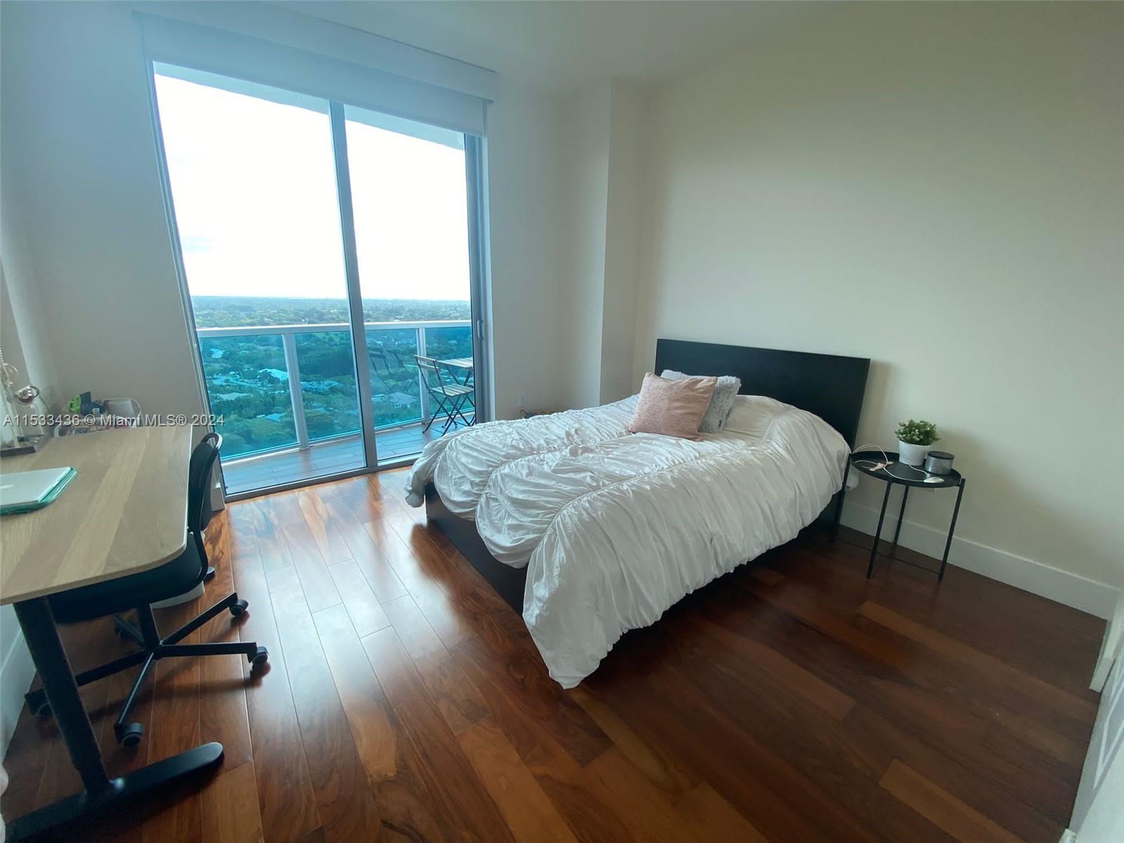 2641 N Flamingo Rd # 2505N