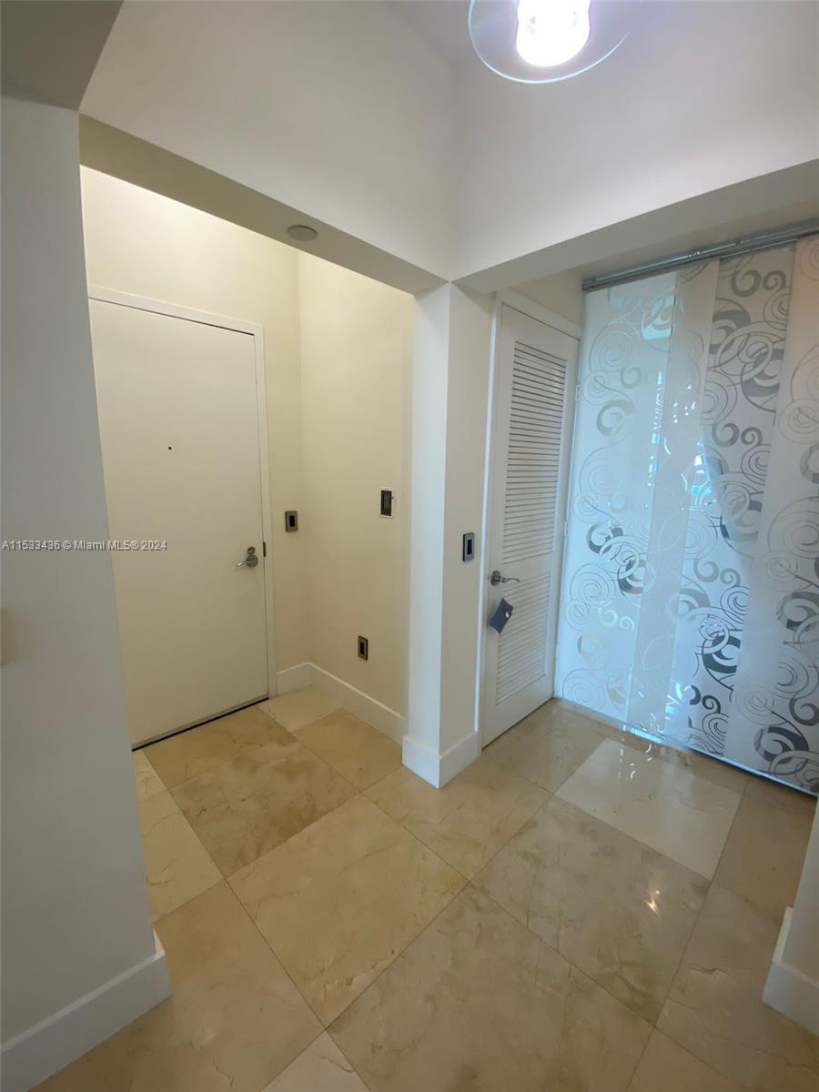 2641 N Flamingo Rd # 2505N