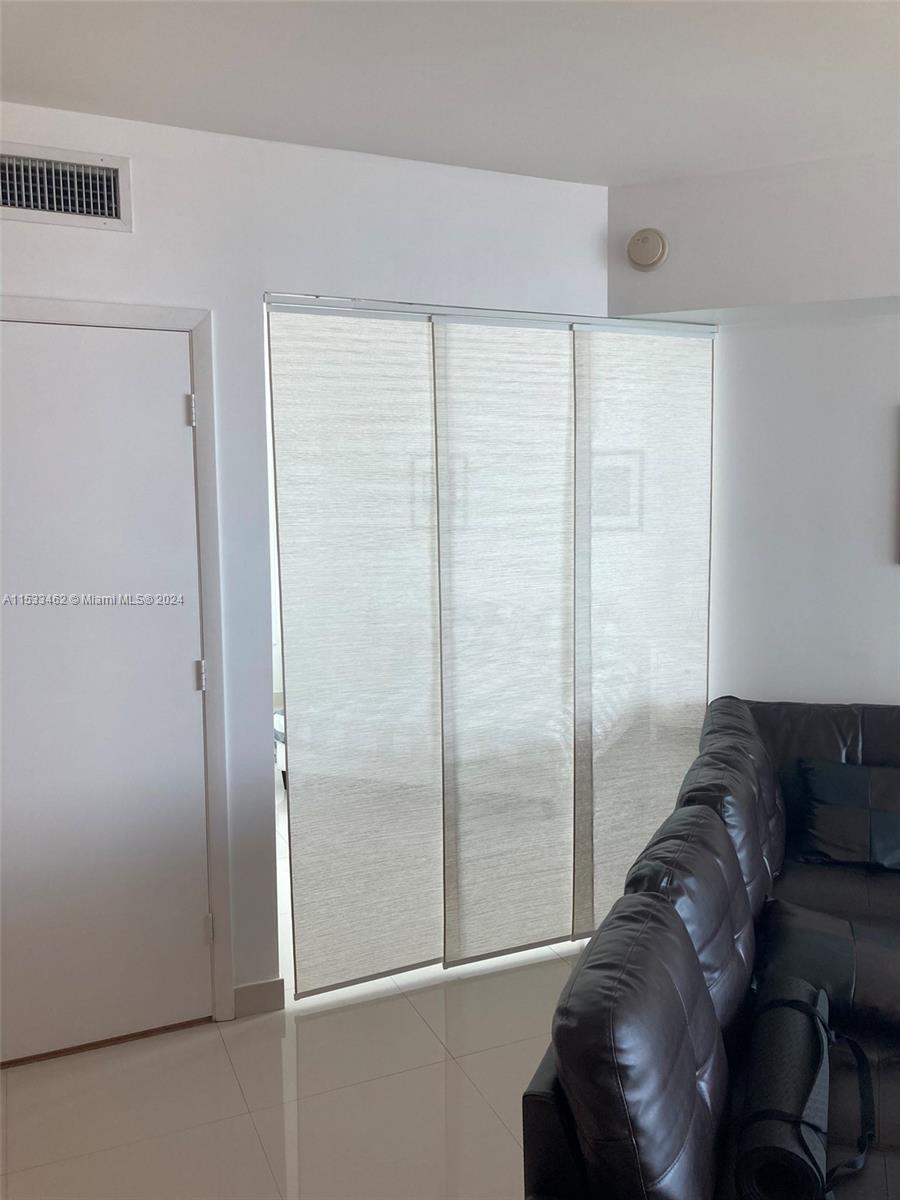 350 S Miami Ave Unit: 3907