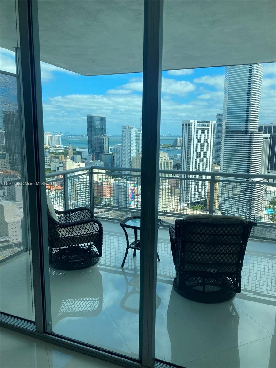 350 S Miami Ave Unit: 3907