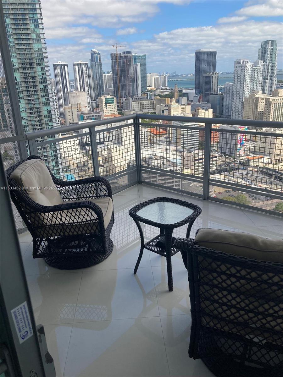 350 S Miami Ave Unit: 3907