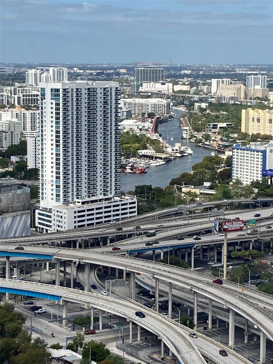 350 S Miami Ave Unit: 3907