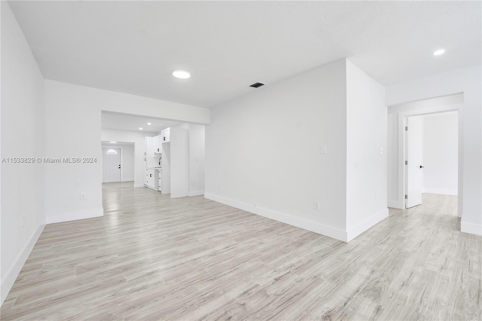 65 NW 124th St