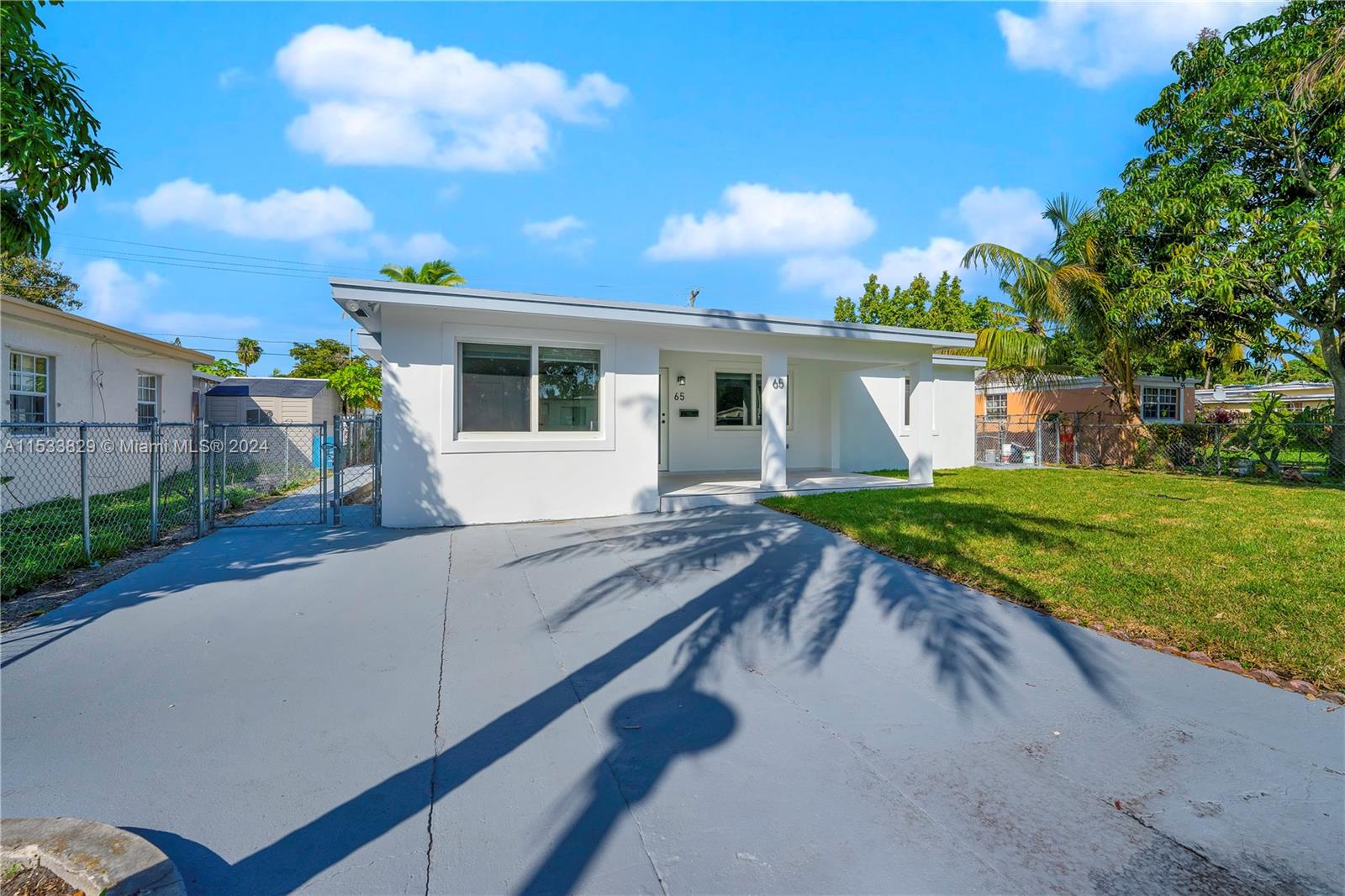 65 NW 124th St