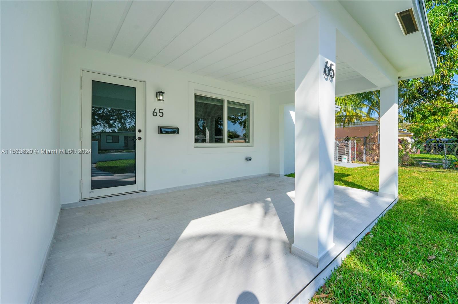 65 NW 124th St