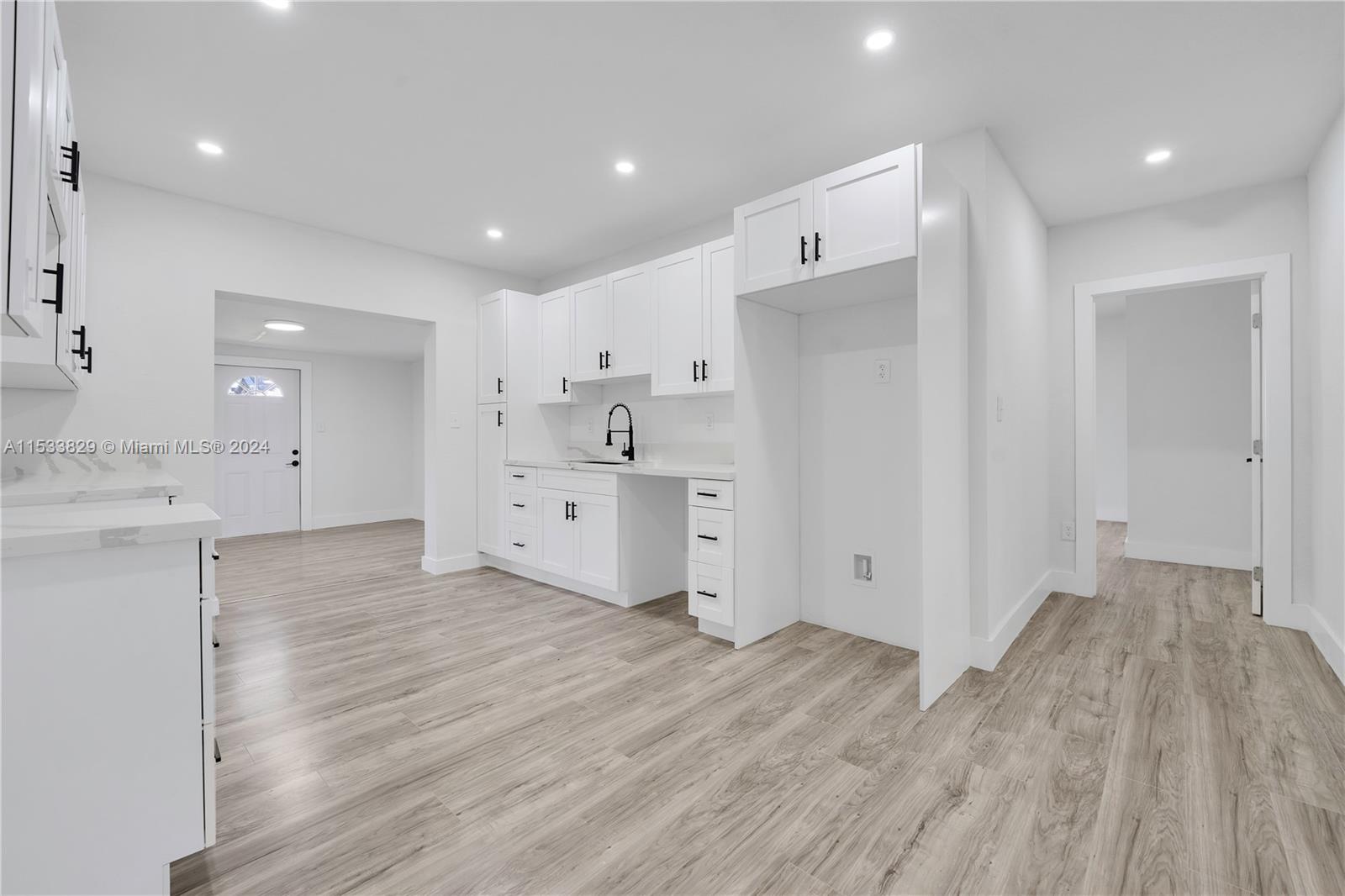 65 NW 124th St