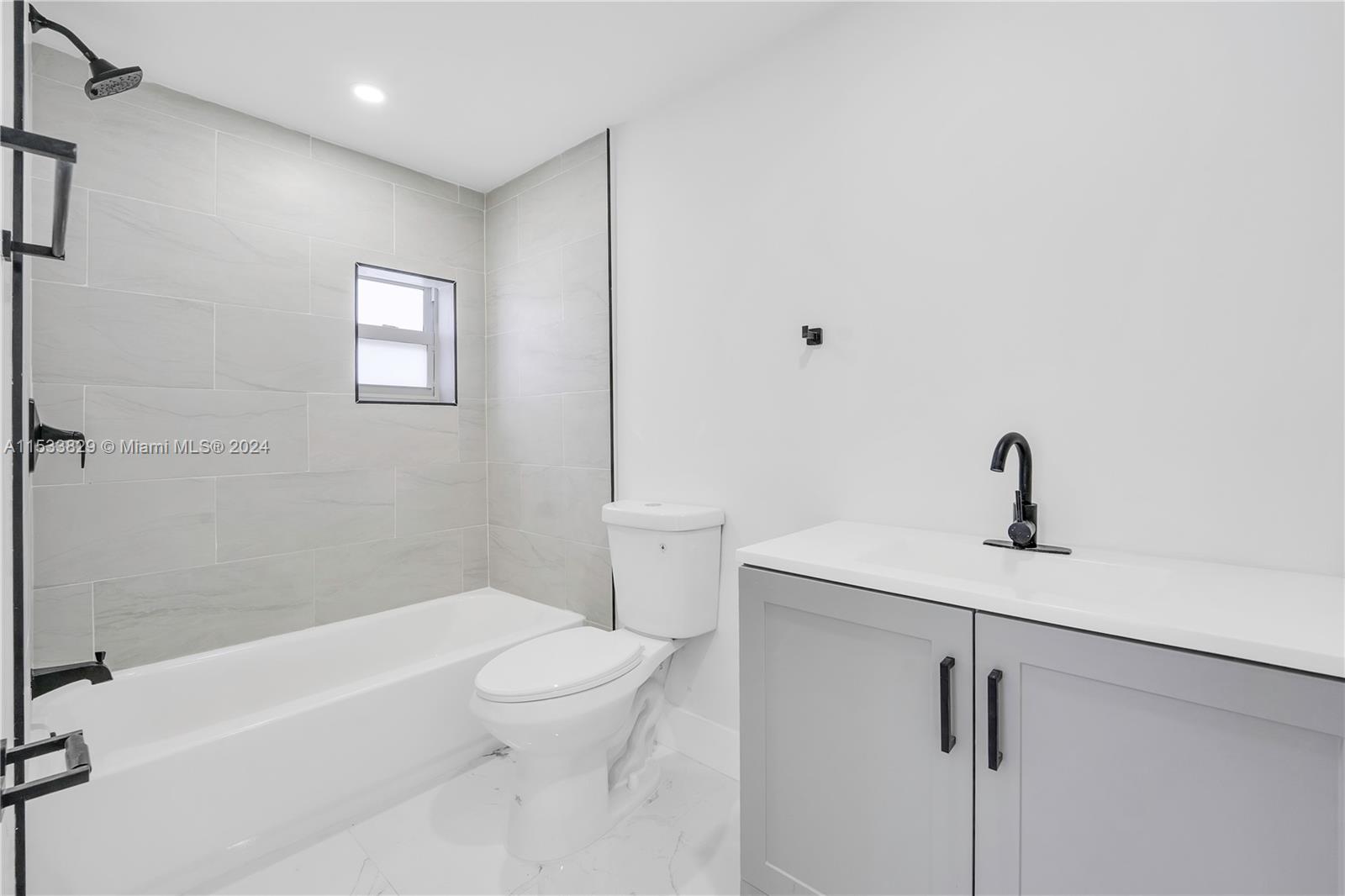 65 NW 124th St