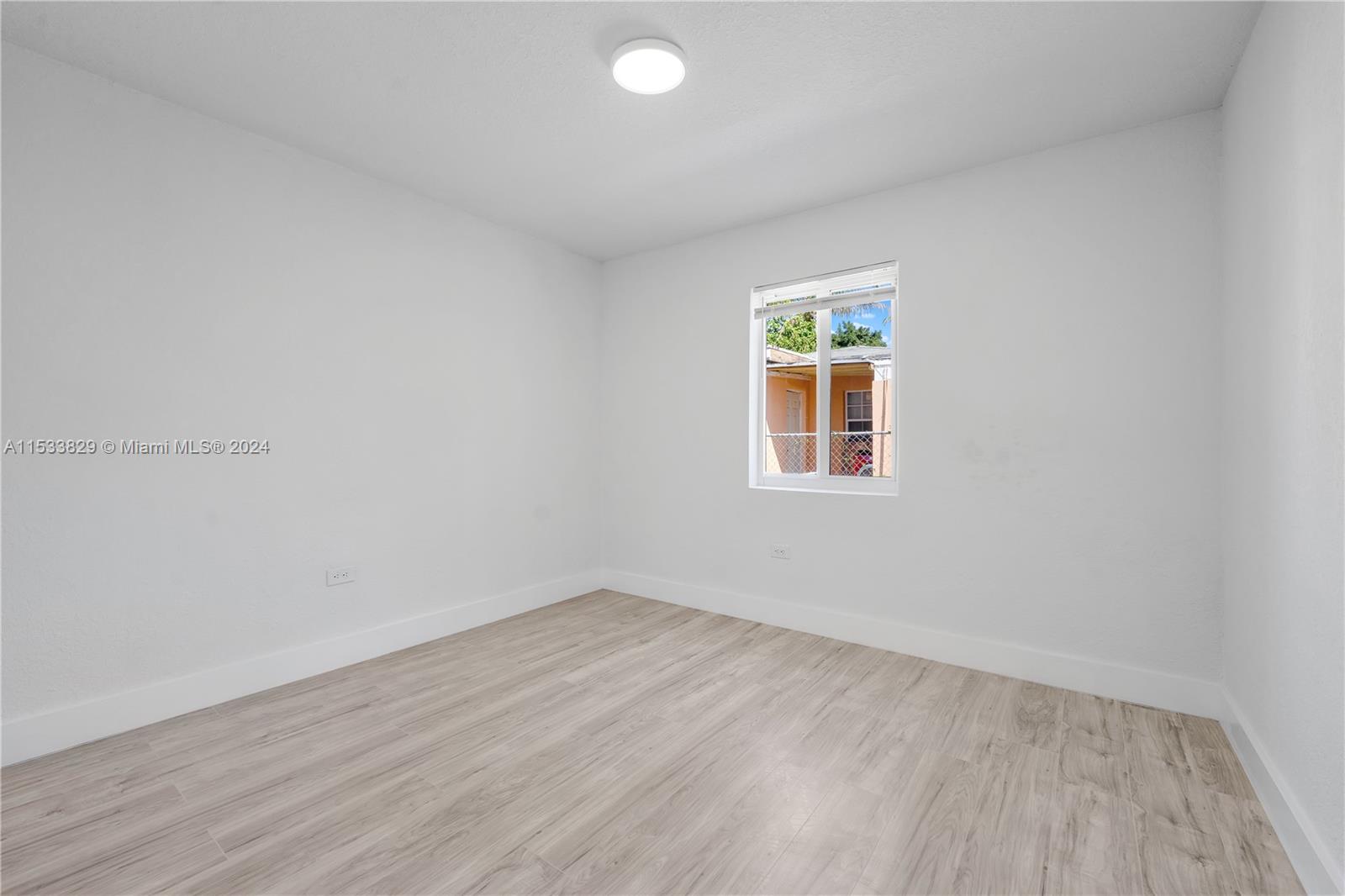65 NW 124th St