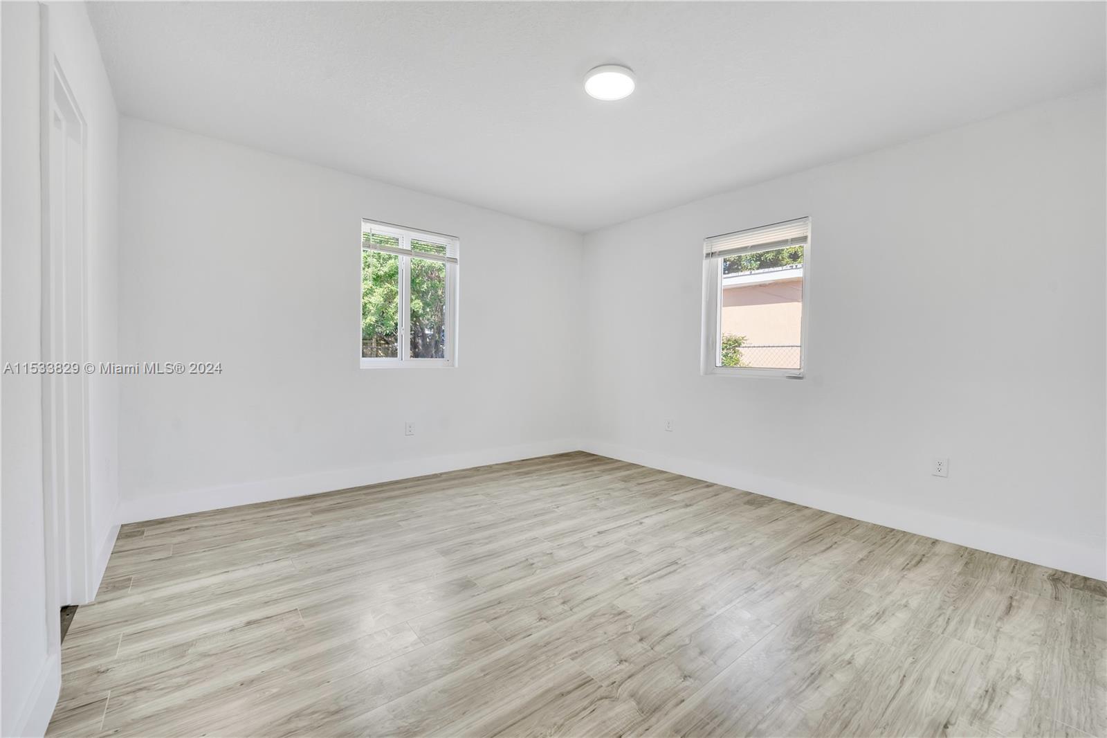 65 NW 124th St