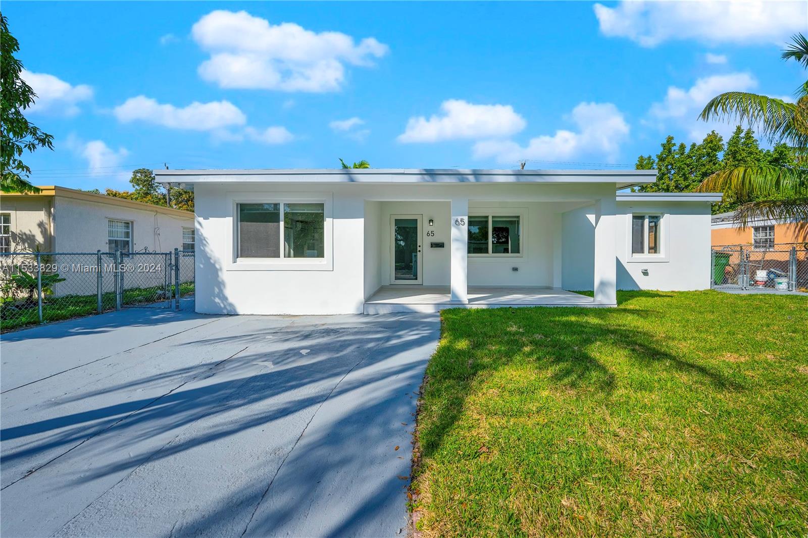 65 NW 124th St
