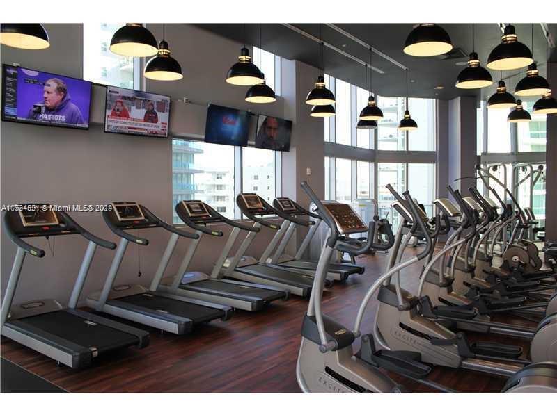 1300 Brickell Bay Dr # 1604