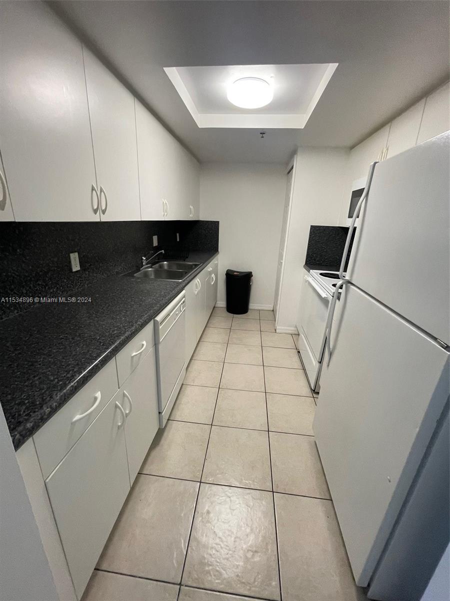 2475 NW 16 RD # 414