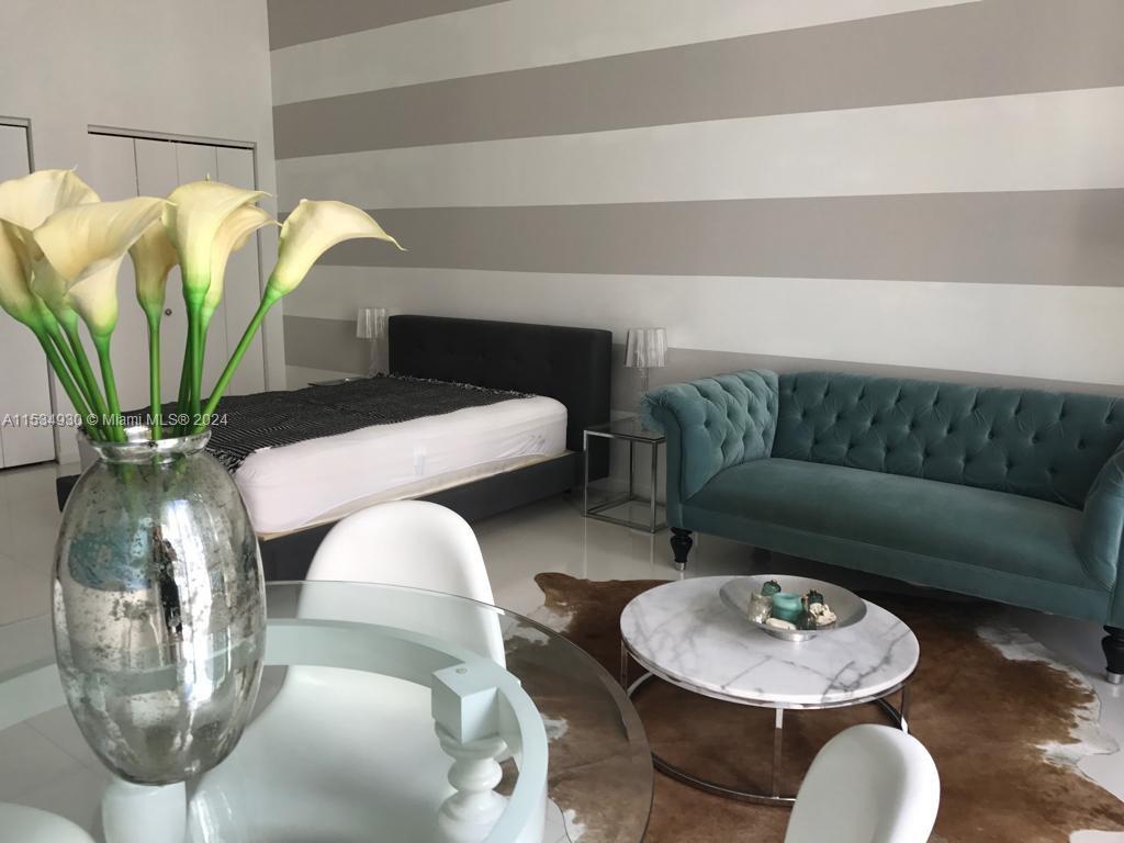 475 Brickell Ave # 1510