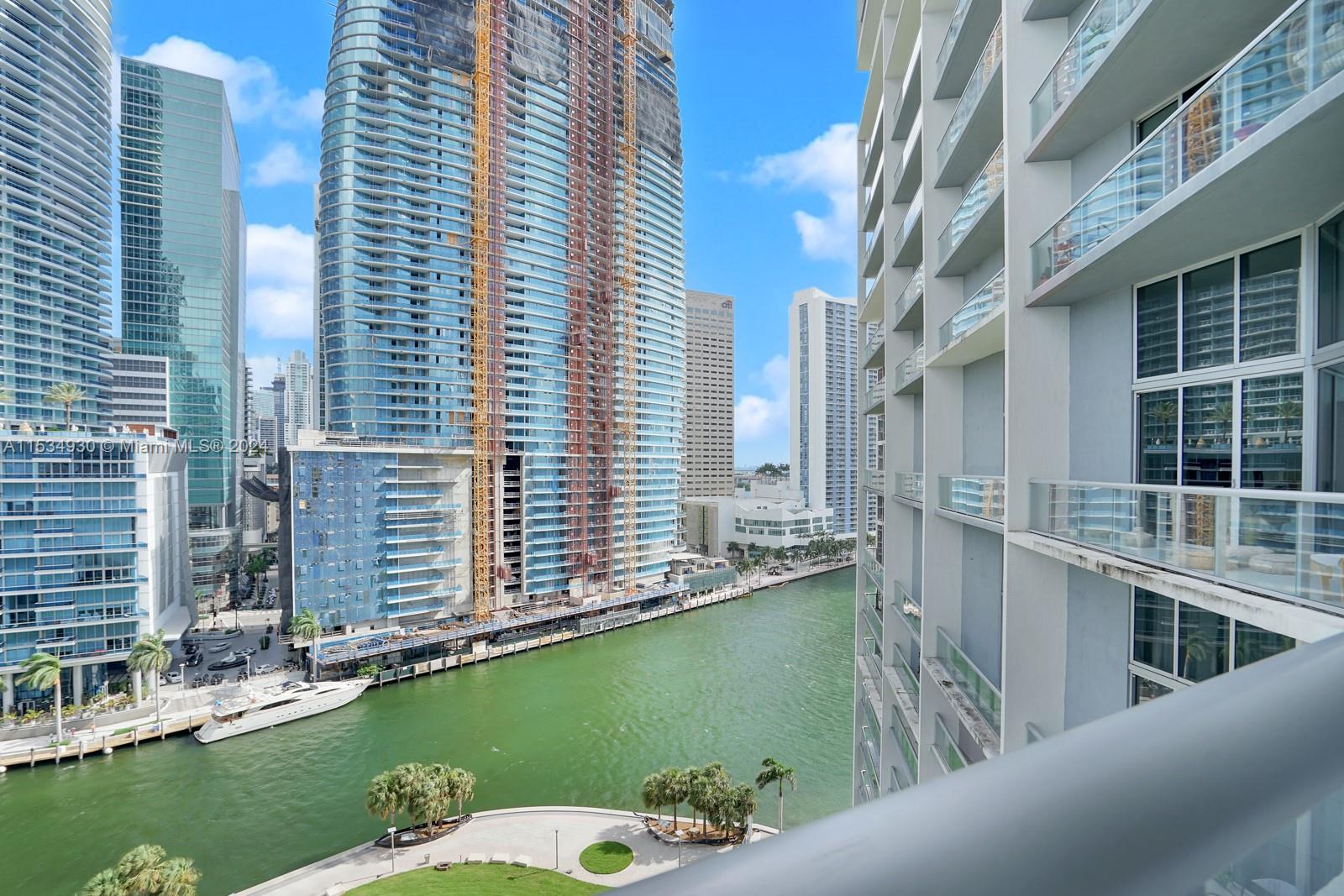 475 Brickell Ave # 1510