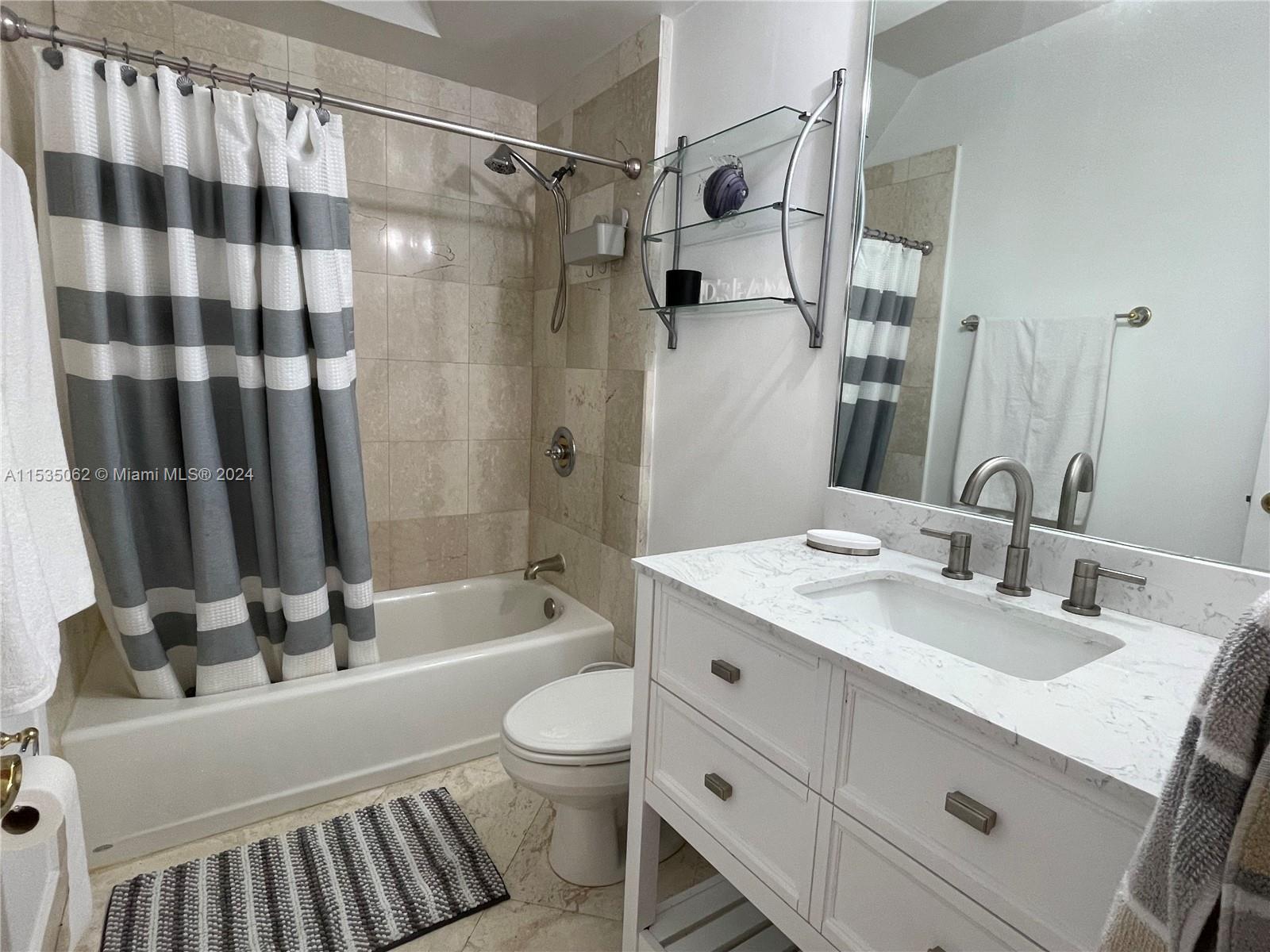 18671 Collins Ave # 202