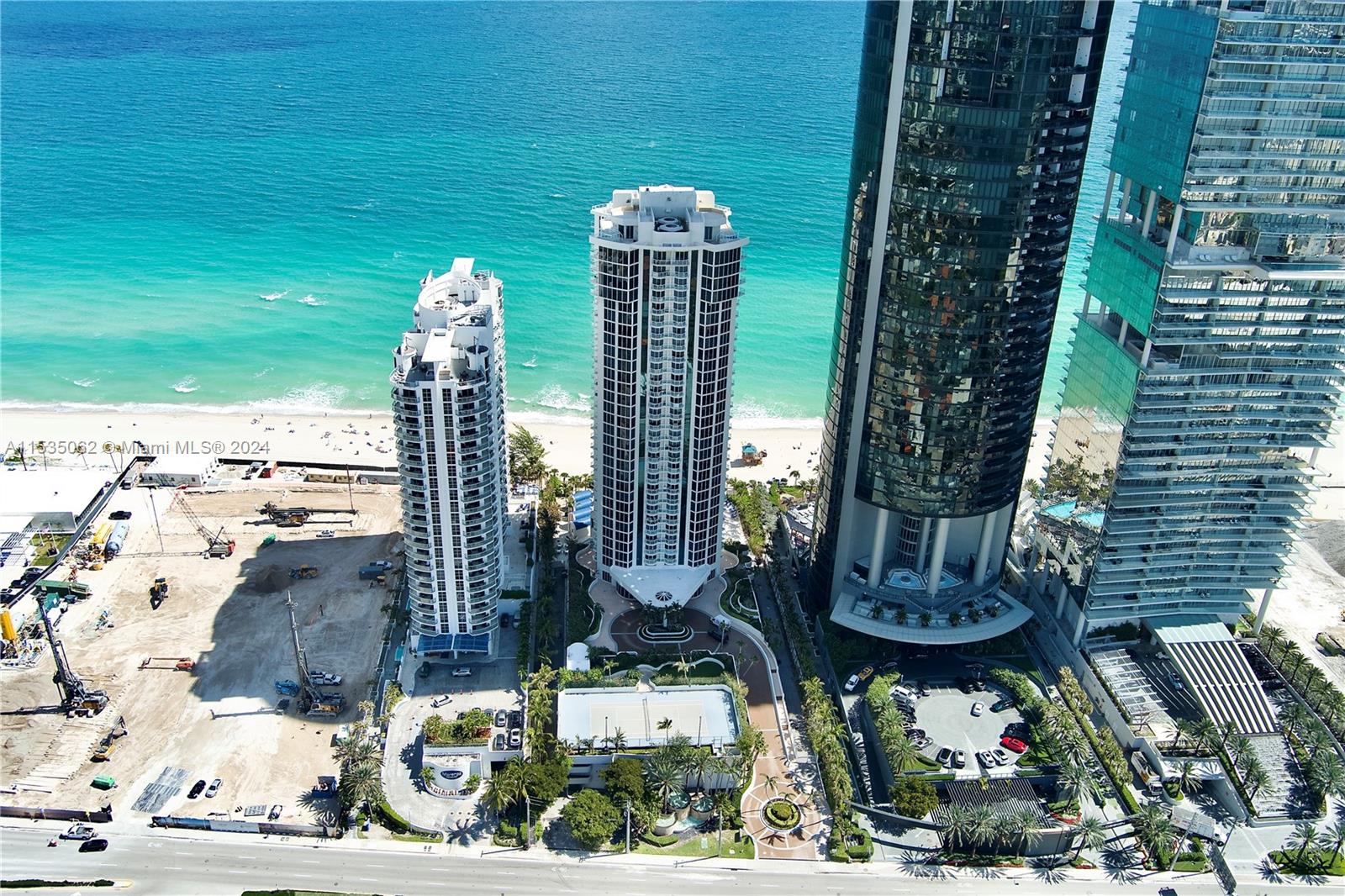 18671 Collins Ave # 202
