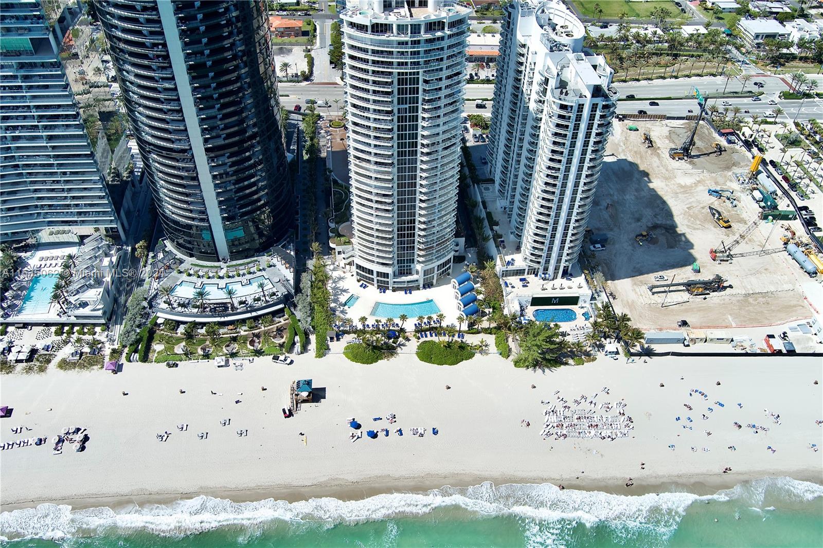 18671 Collins Ave # 202