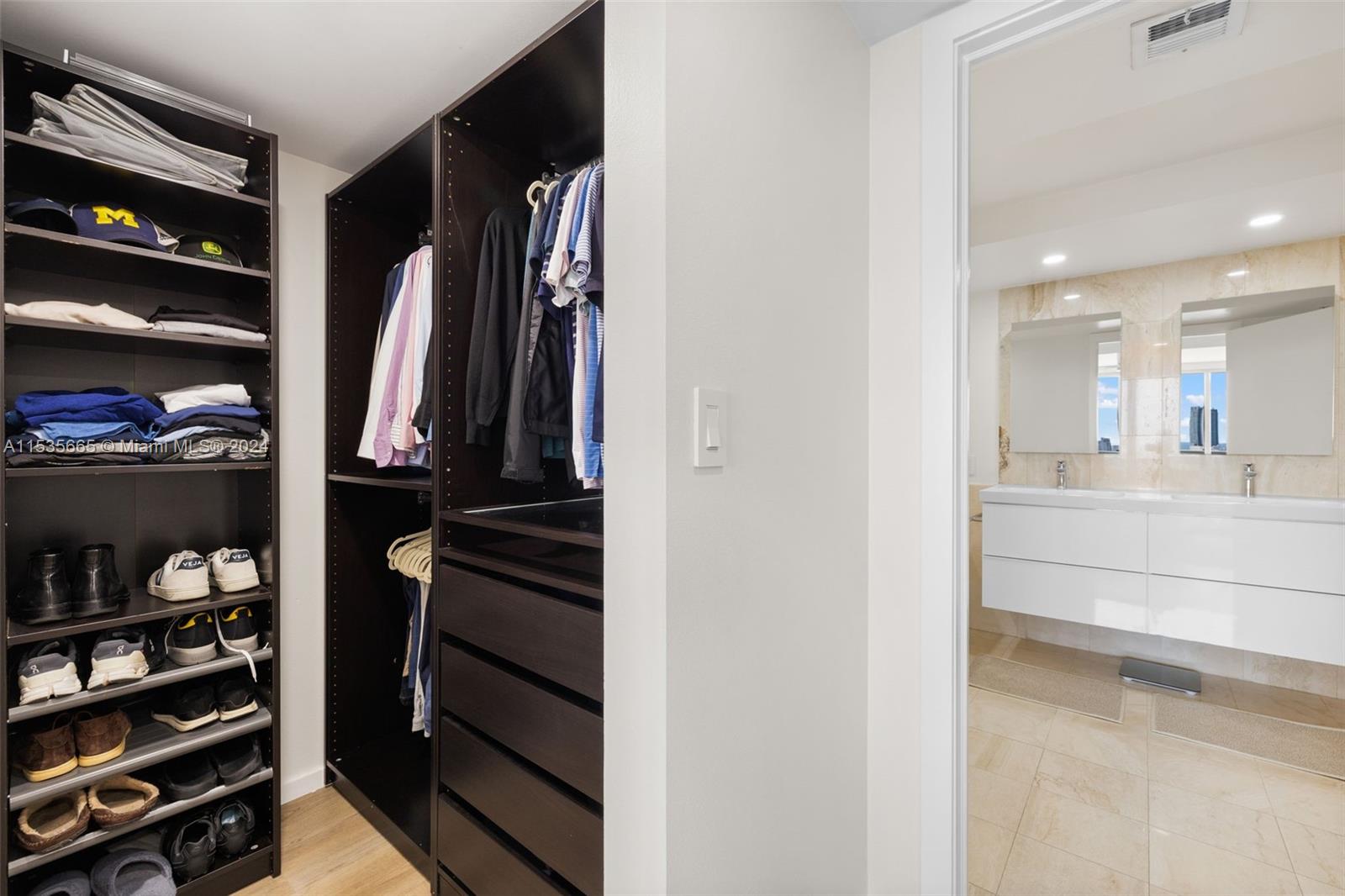 1800 Sunset Harbour Dr # 1807