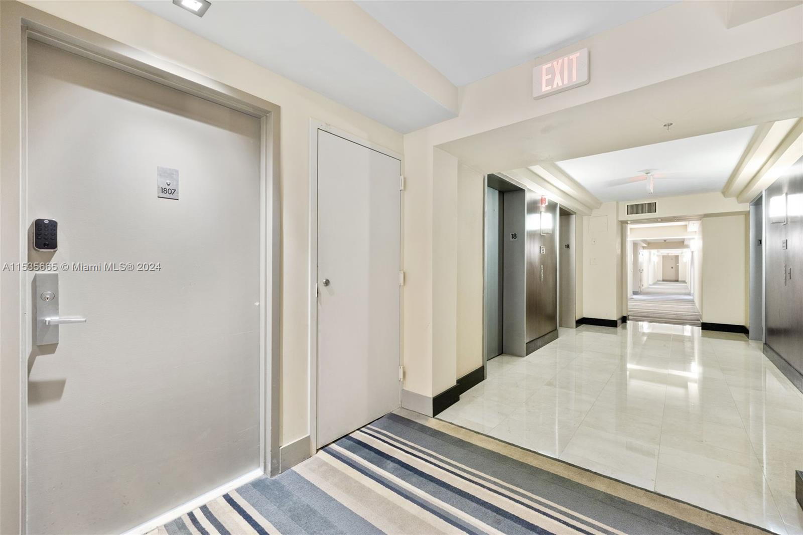 1800 Sunset Harbour Dr # 1807