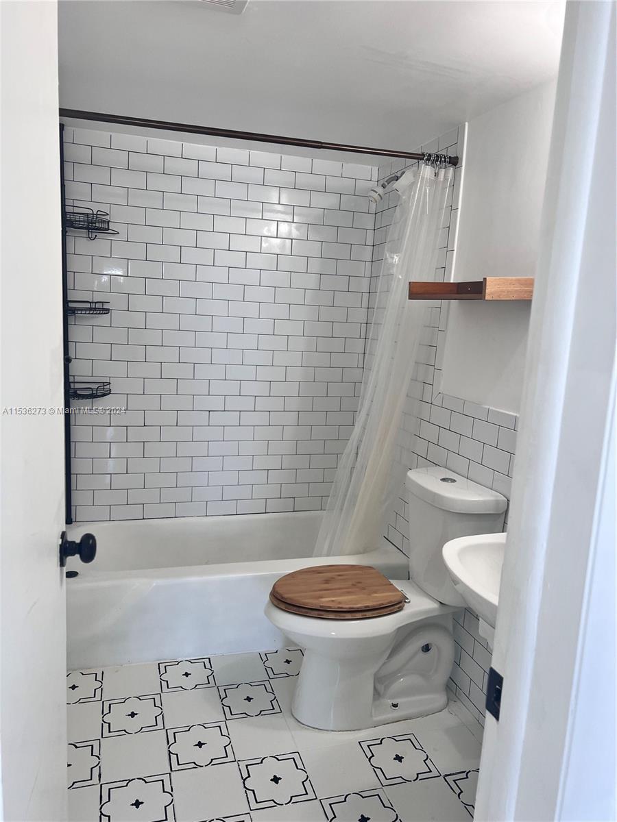 2201 Brickell Ave # 75