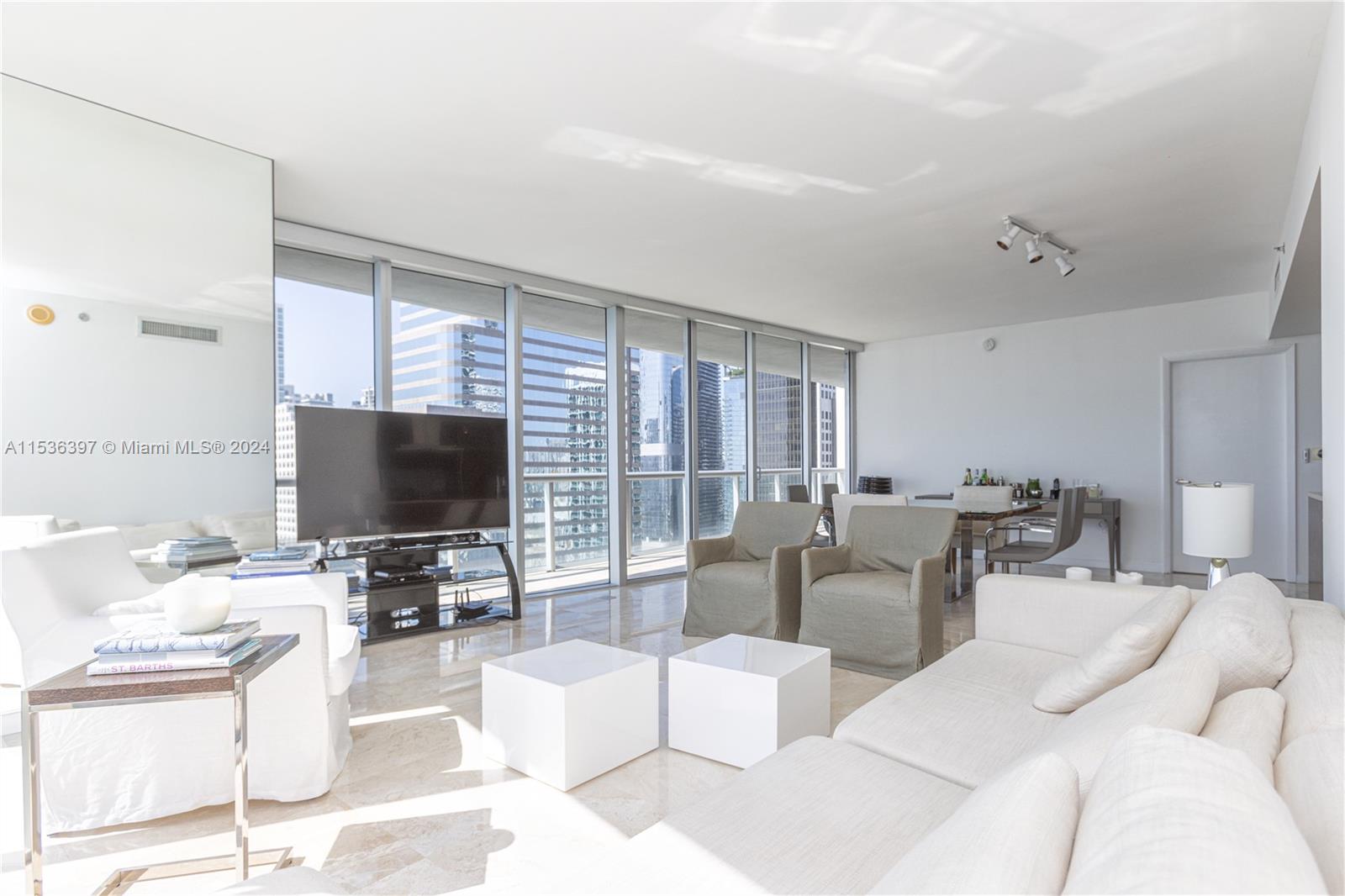 495 Brickell Ave # 2601