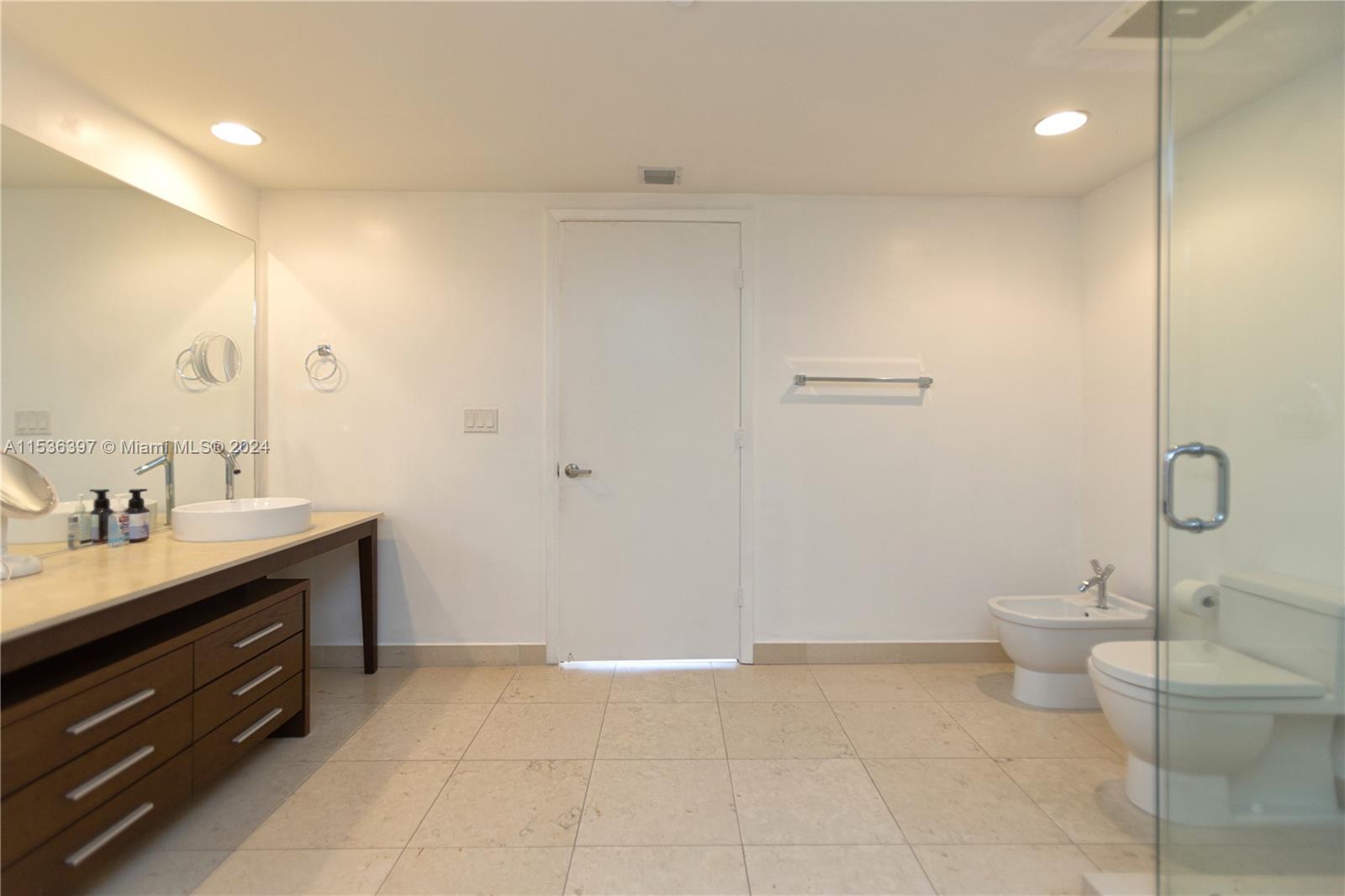 495 Brickell Ave # 2601