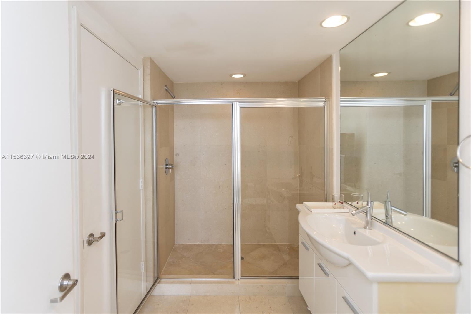 495 Brickell Ave # 2601