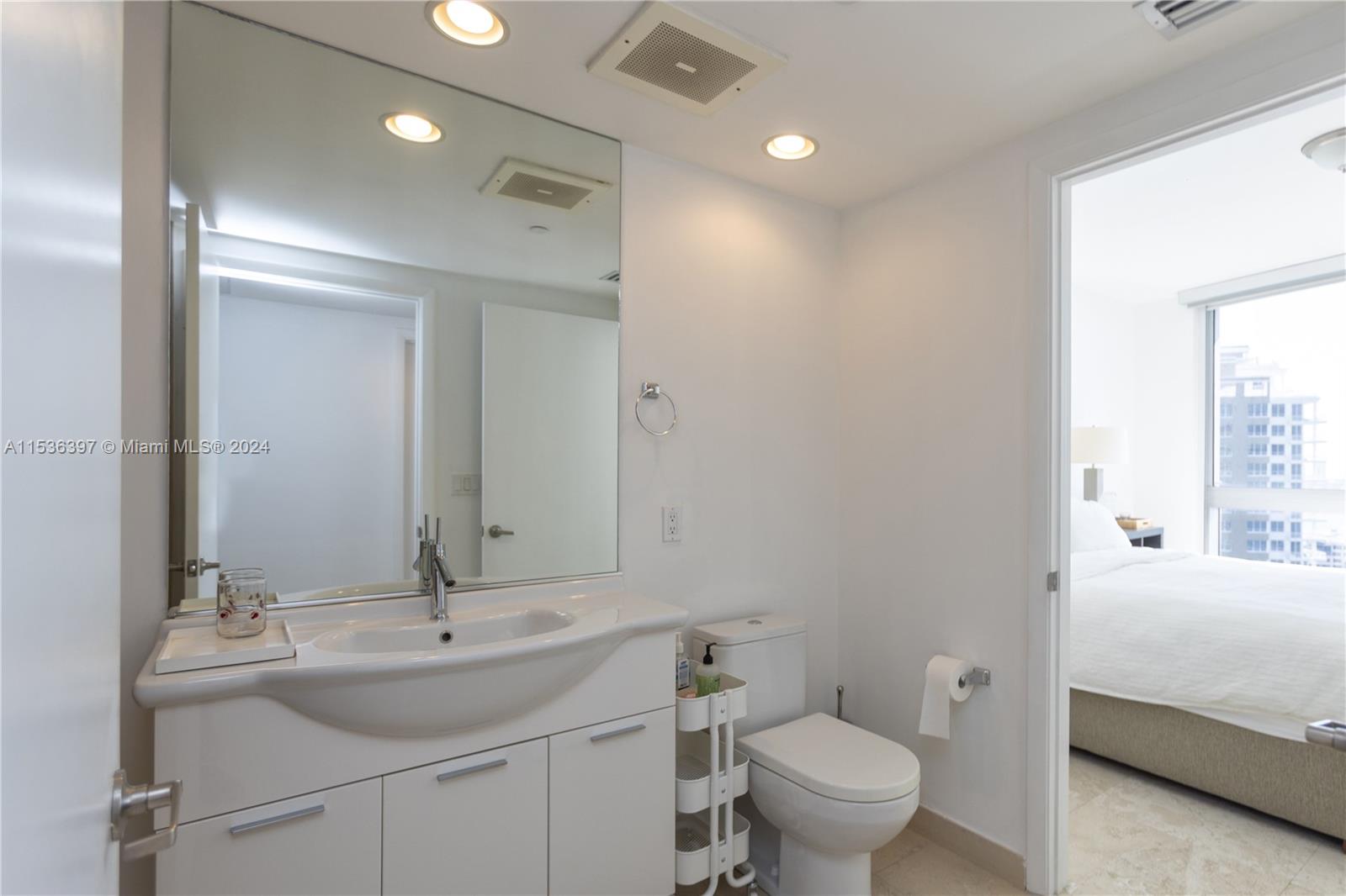495 Brickell Ave # 2601
