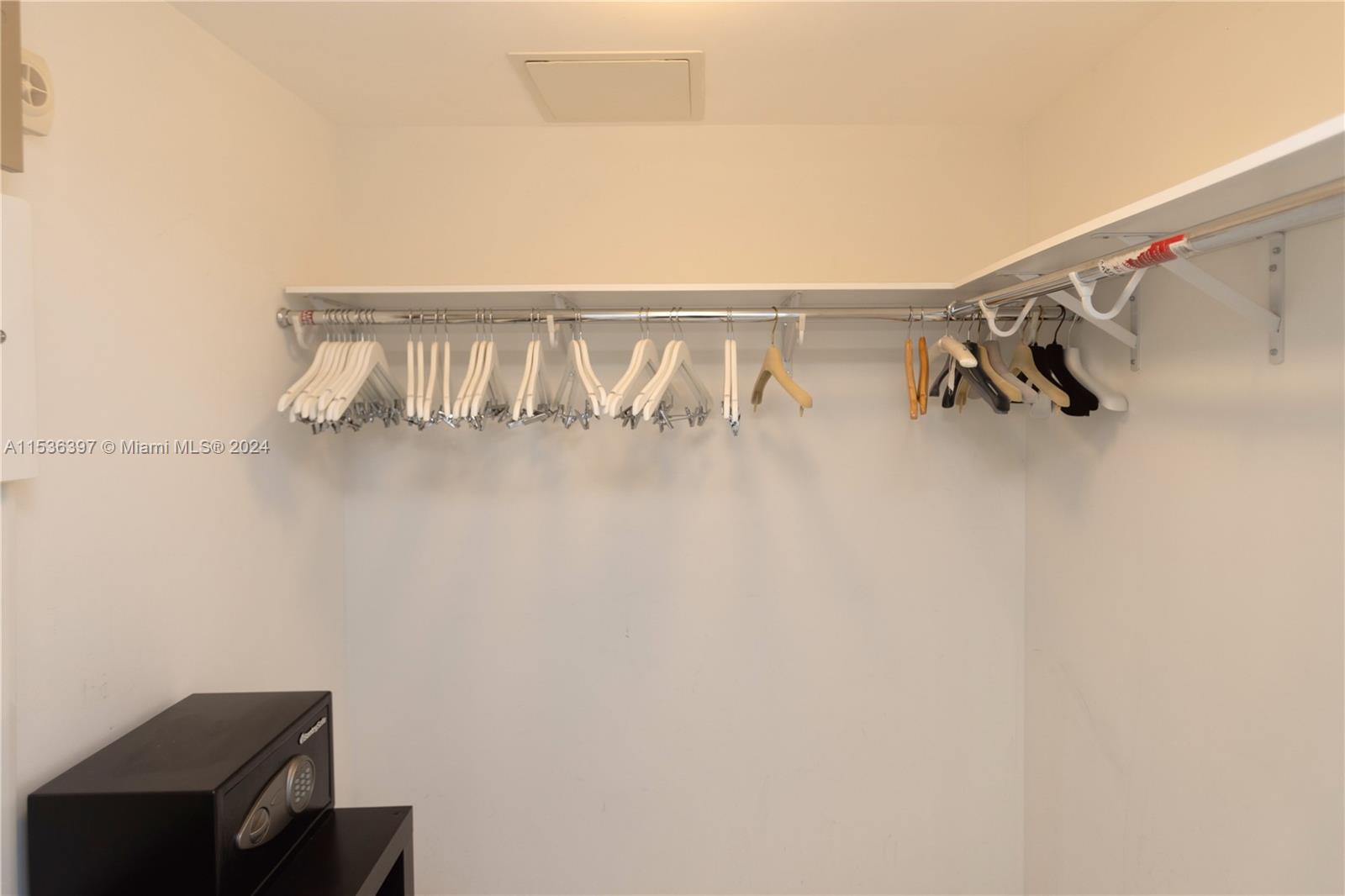 495 Brickell Ave # 2601