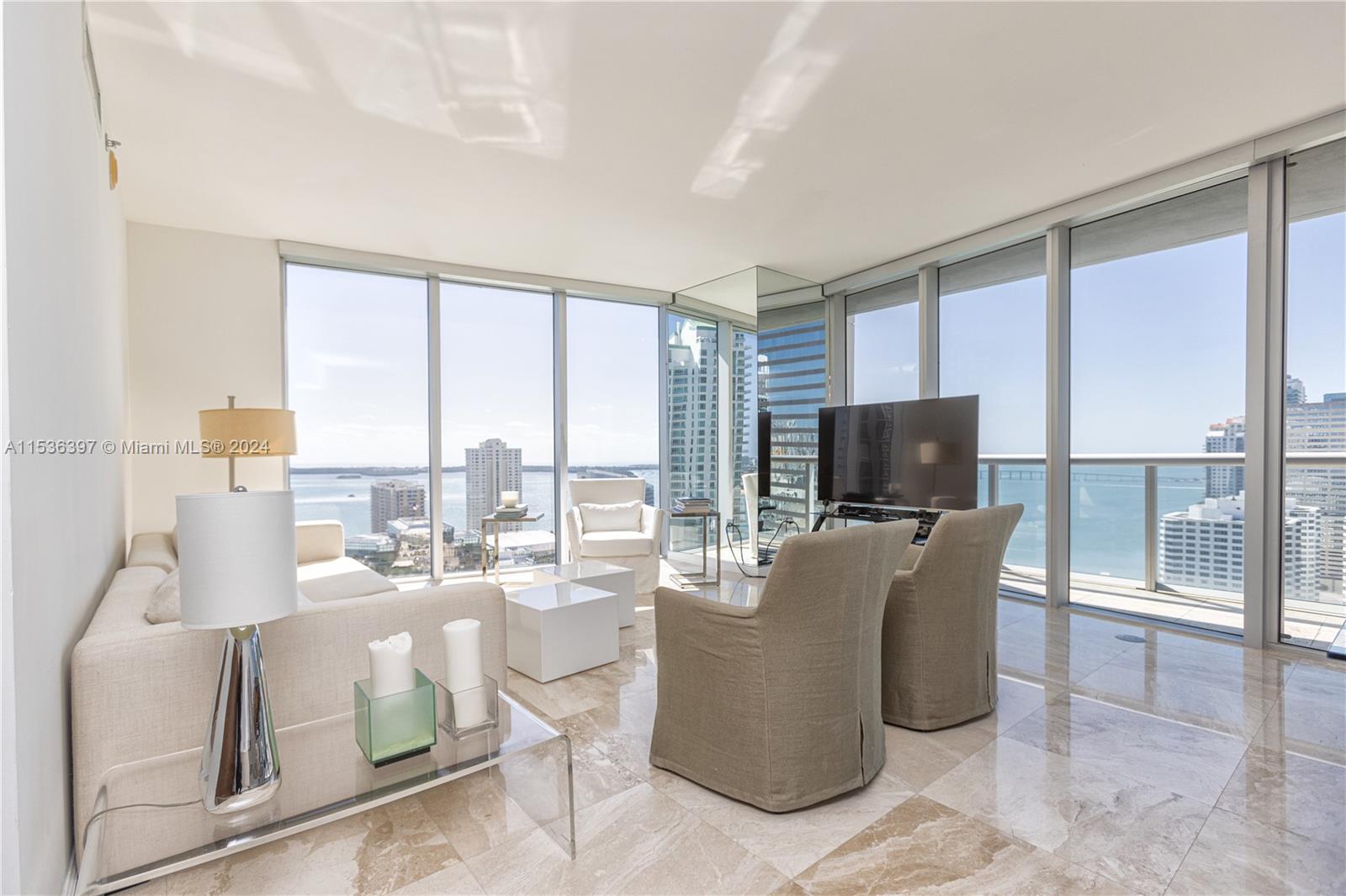 495 Brickell Ave # 2601