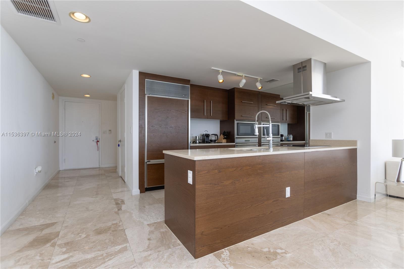 495 Brickell Ave # 2601