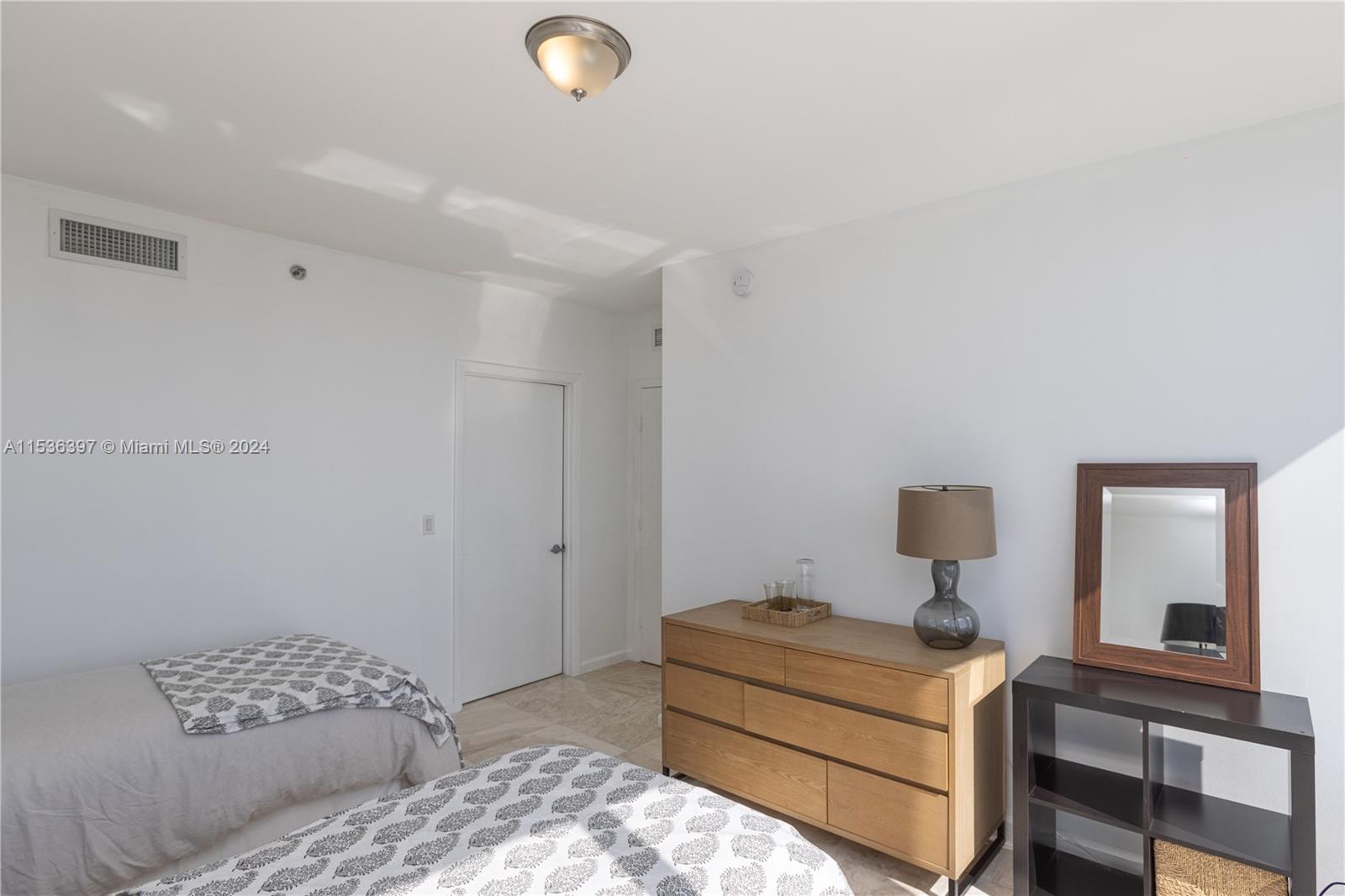 495 Brickell Ave # 2601