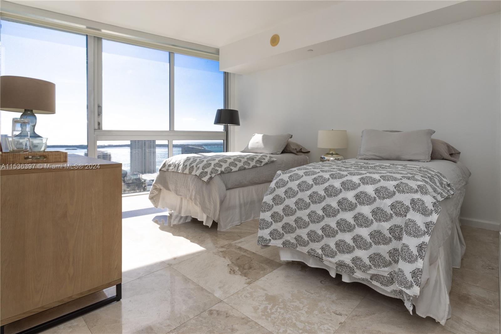 495 Brickell Ave # 2601