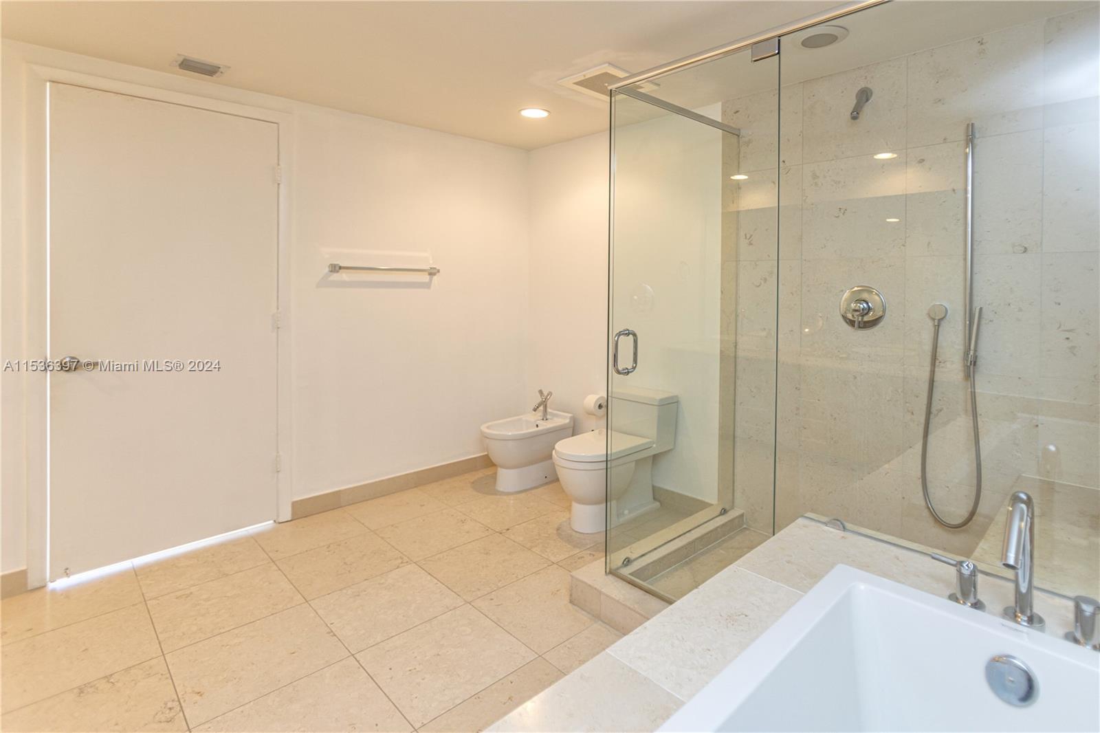 495 Brickell Ave # 2601