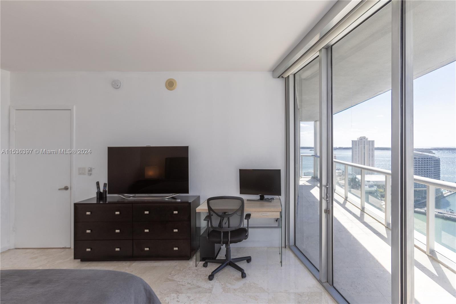 495 Brickell Ave # 2601
