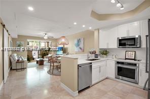 1650 Galiano St Unit: TH8