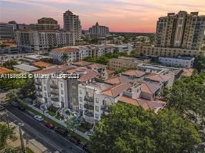 1650 Galiano St Unit: TH8
