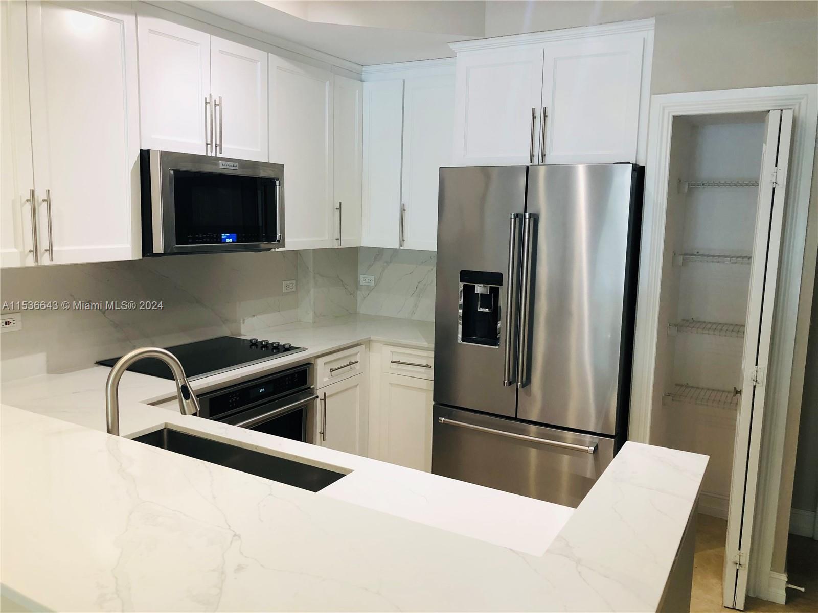 1650 Galiano St Unit: TH8