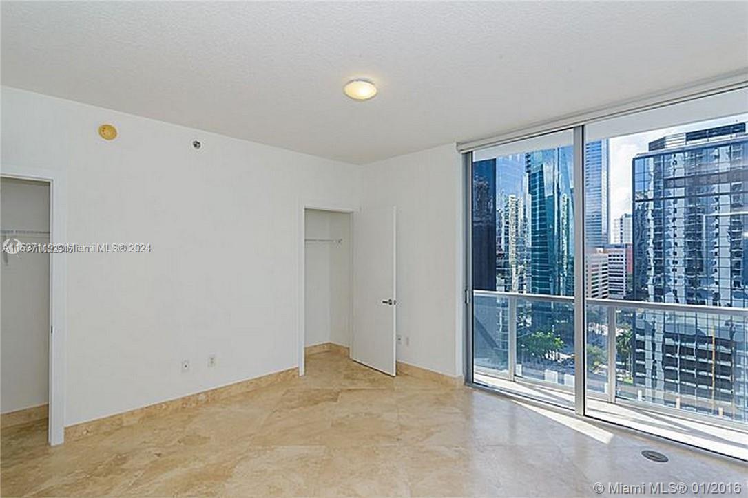 1060 BRICKELL AV # 2611