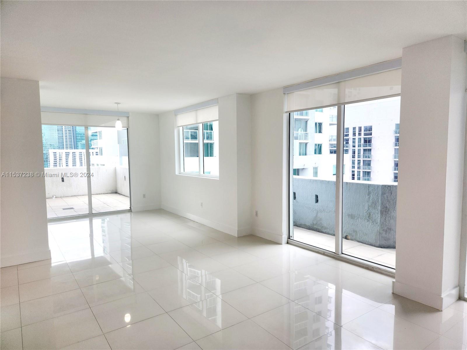 244 Biscayne Blvd # 2809