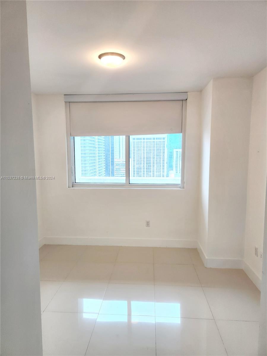 244 Biscayne Blvd # 2809