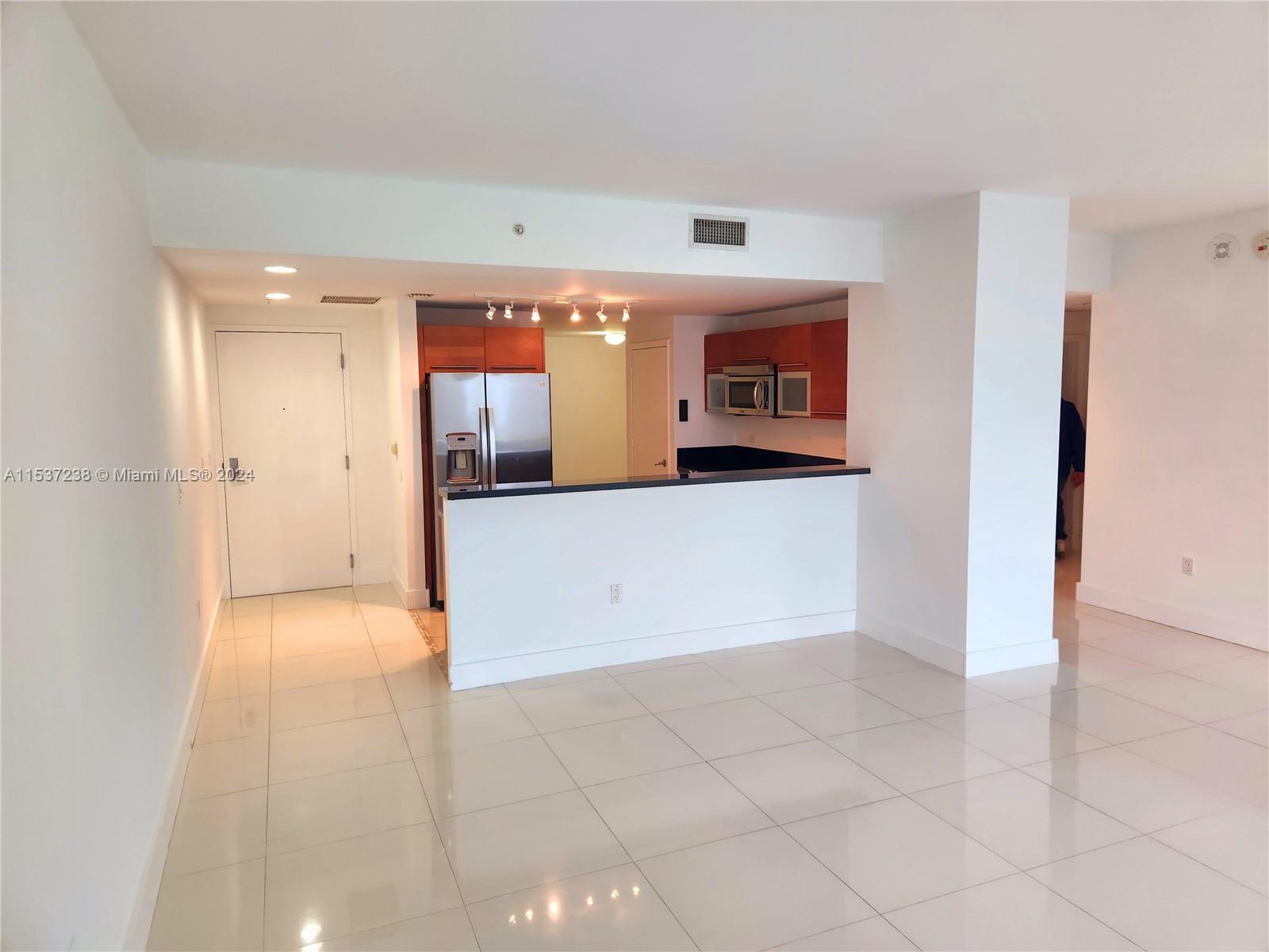 244 Biscayne Blvd # 2809