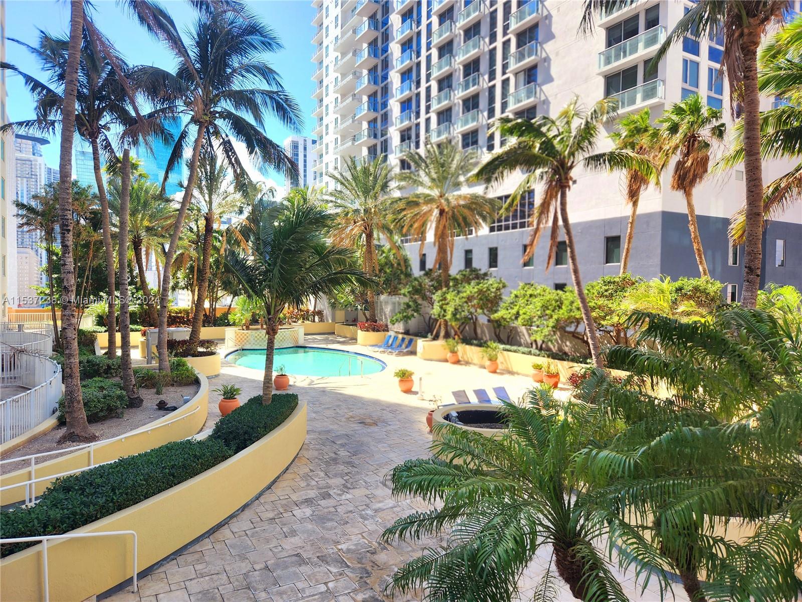 244 Biscayne Blvd # 2809