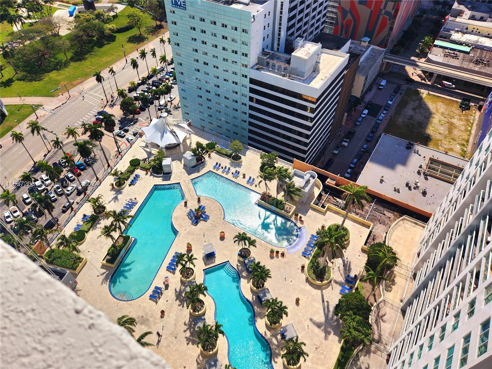 244 Biscayne Blvd # 2809