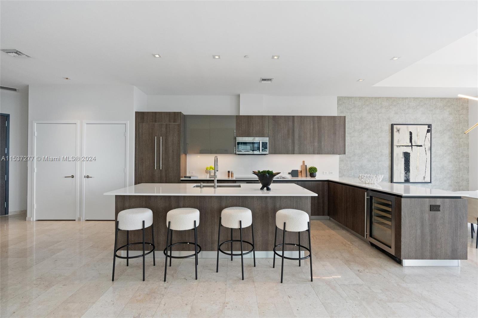 88 SW 7 Street # 4001