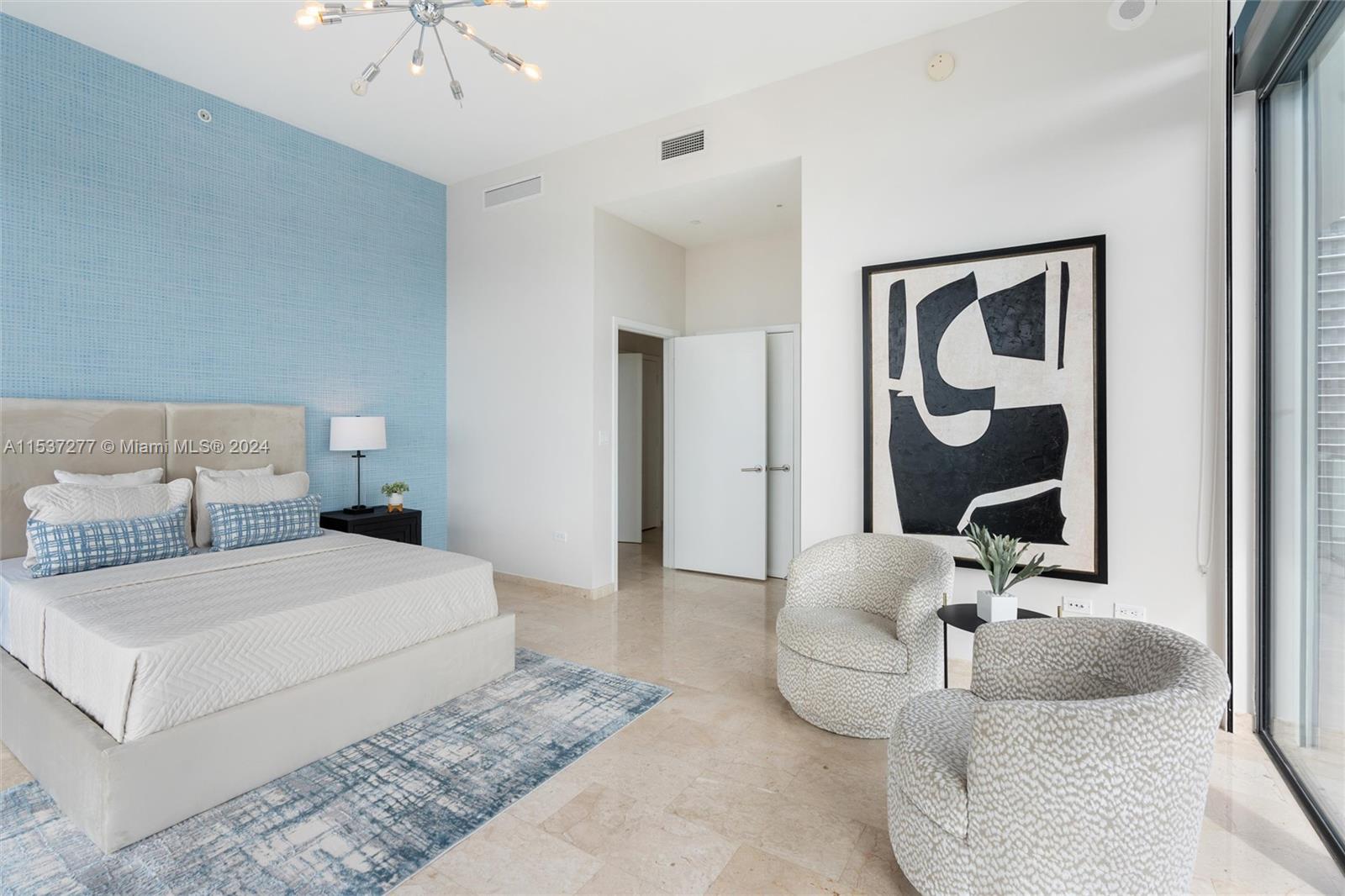 88 SW 7 Street # 4001
