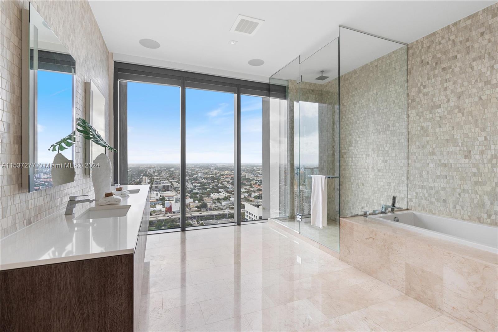 88 SW 7 Street # 4001