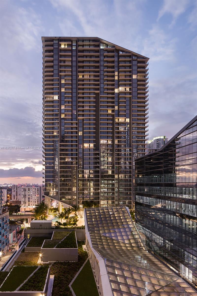 88 SW 7 Street # 4001