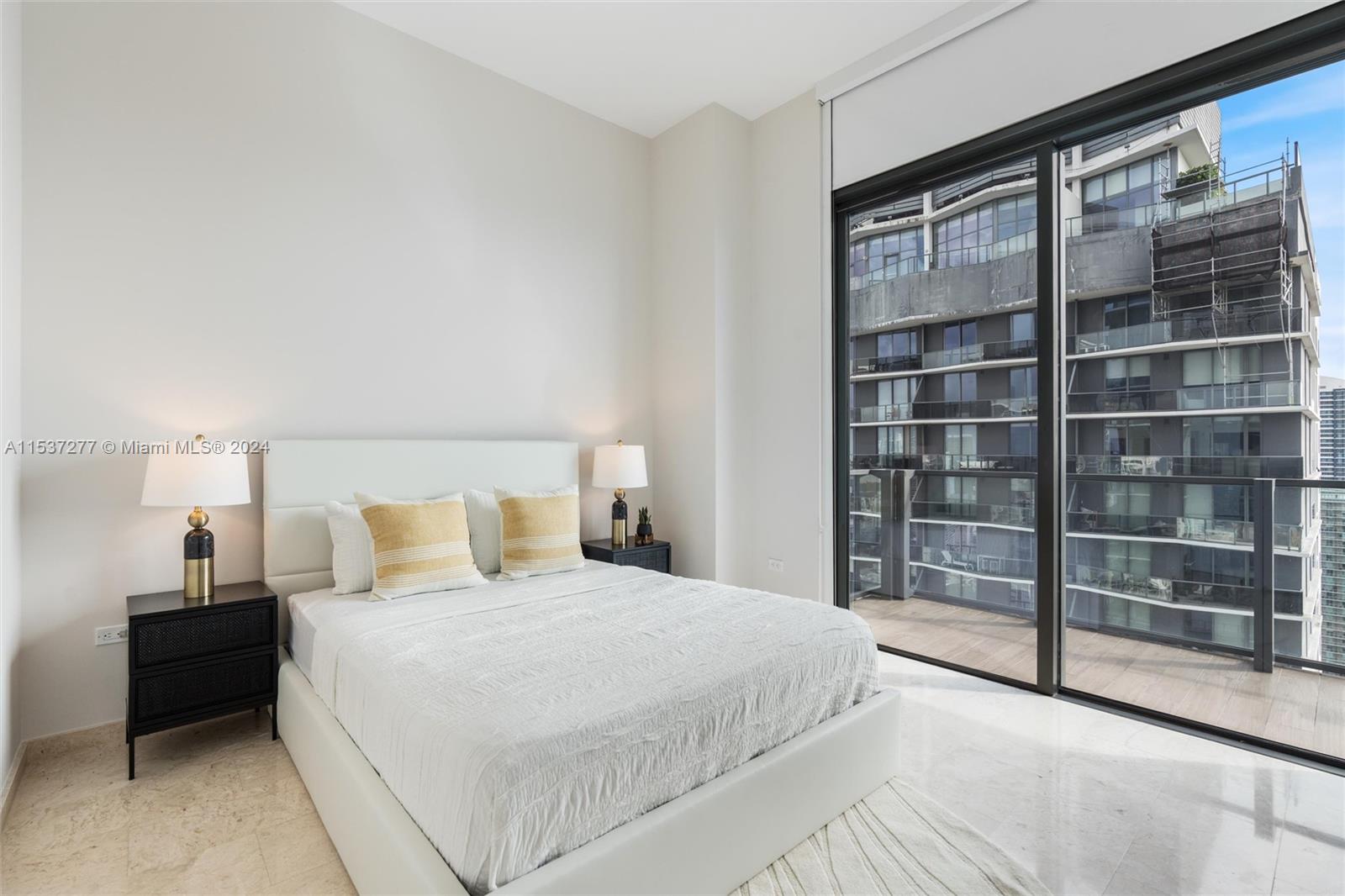 88 SW 7 Street # 4001