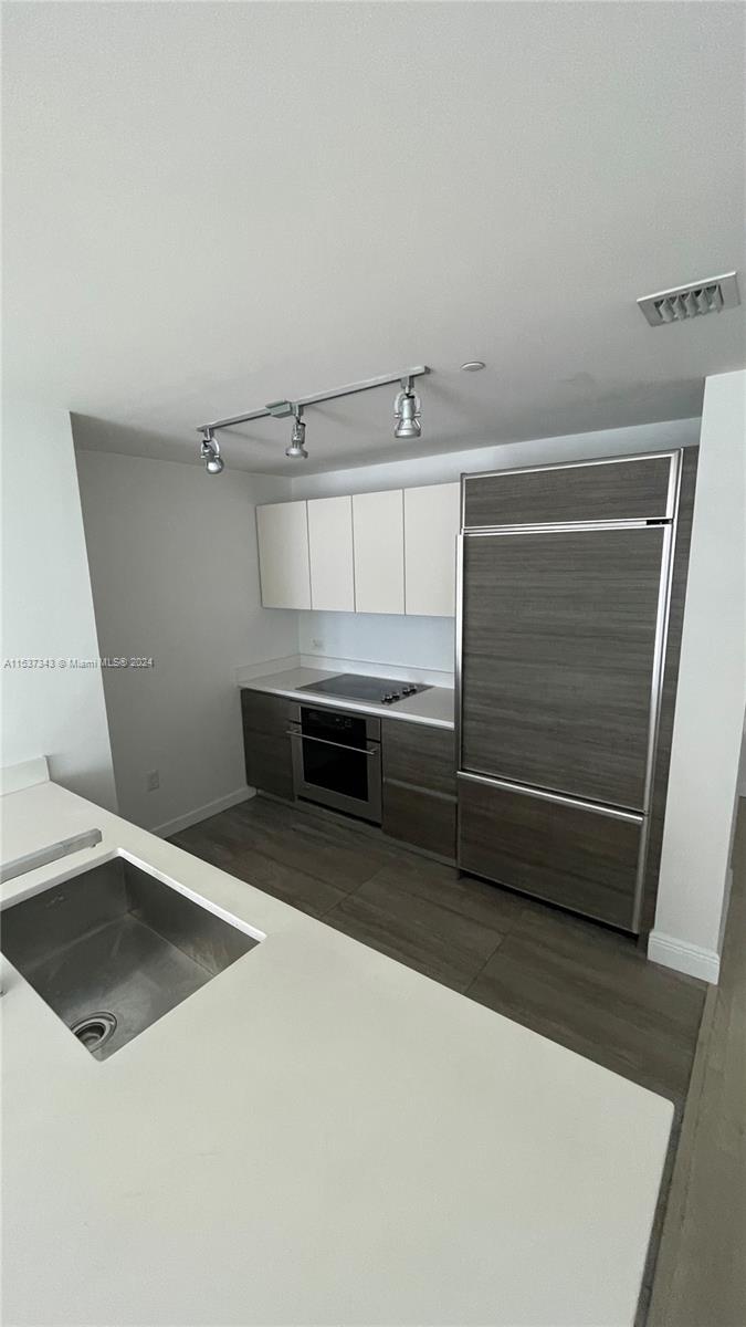 1100 S Miami Ave Unit: 1703
